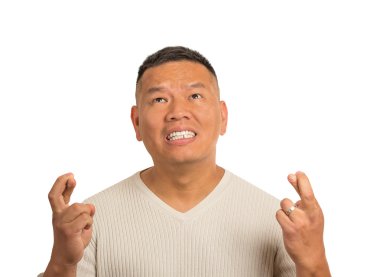 endişeli erkek, orta yaşlı adam geçiş parmak