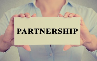 işkadını holding beyaz işareti veya kart mesaj ortaklığı ile eller