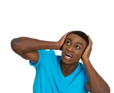 mutsuz adam kulakları ararken kapsayan vurguladı