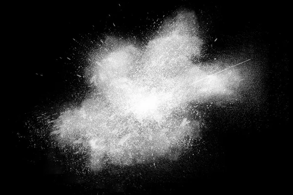 Gefrierbewegung von weißem Pulver explodiert Splittersplitter — Stockfoto
