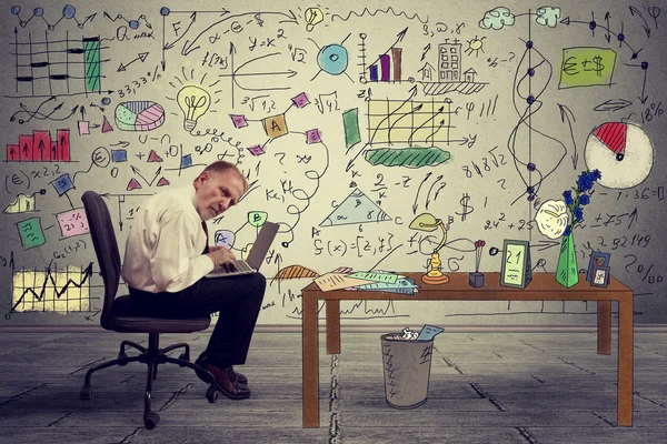 Senior businessman executive working on laptop in office — Stock Photo, Image