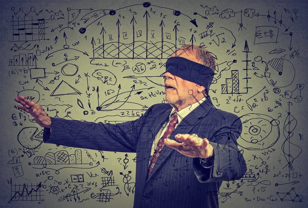 Portrait blindfolded elderly senior business man going through social media data — Stock Photo, Image