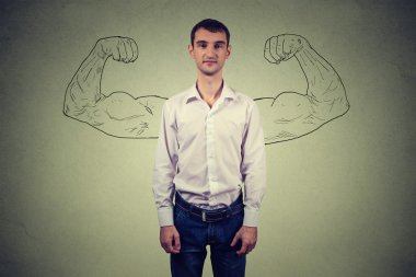 Güçlü bir adam gerçeklik vs hırs hüsnükuruntu kavramı.