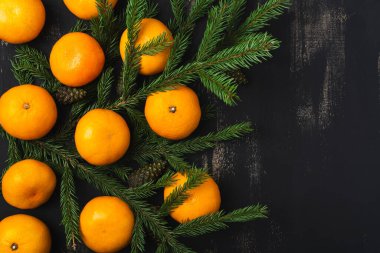 Mutlu Noeller ve mutlu yıllar için bir sürü mandalina