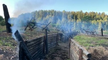 Eski siperler ve bariyerler, büyük vatanseverlik savaşının savaş alanı, ikinci dünya savaşı. Doğu cephesi, Sovyetler Birliği, Belarus. Partizan gerilla savaşı, özgürlük mücadelesi