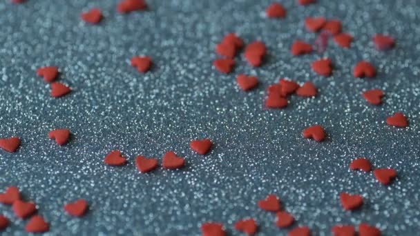 Red Morceau Confettis Sucre Coeur Trouve Tomber Vers Bas Couvrir — Video