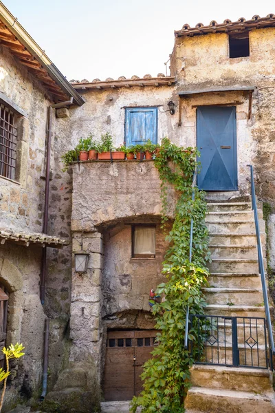 Treppe im alten Dorf — Stockfoto