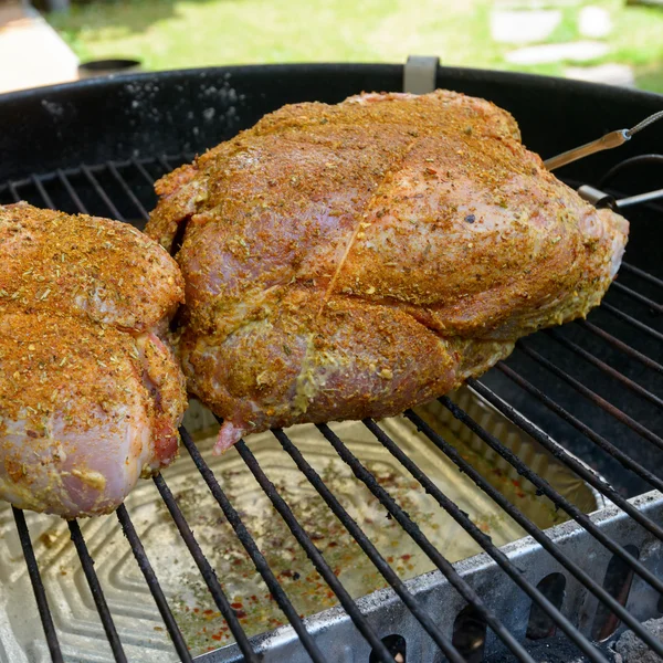 Kihúzta a sertéshús grill — Stock Fotó