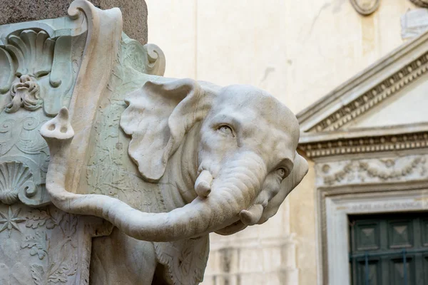 雕像大象 — 图库照片