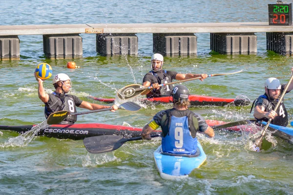 Kayak polo sport — ストック写真