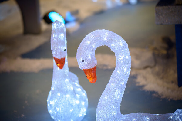 Рождественские украшения на площади
