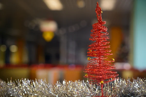 Árbol rojo de Navidad — Foto de Stock