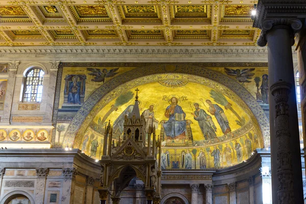 Dentro da igreja de São Paulo — Fotografia de Stock