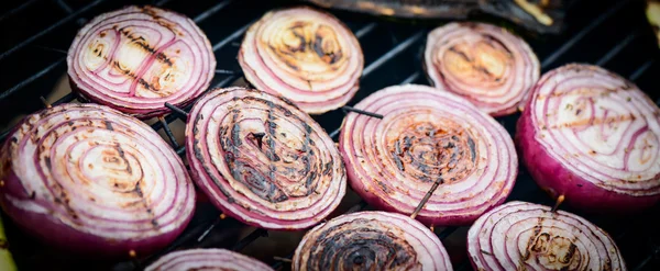 Onions on Barbecue — Stock Photo, Image