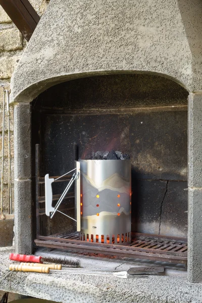 Aansteker voor barbecue — Stockfoto