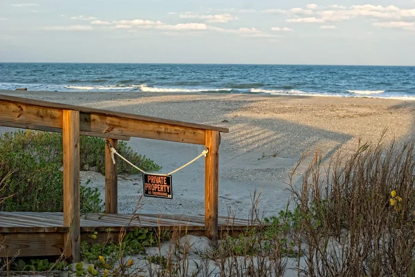 View of Atlantic ocean from the beach. — Stock Photo, Image