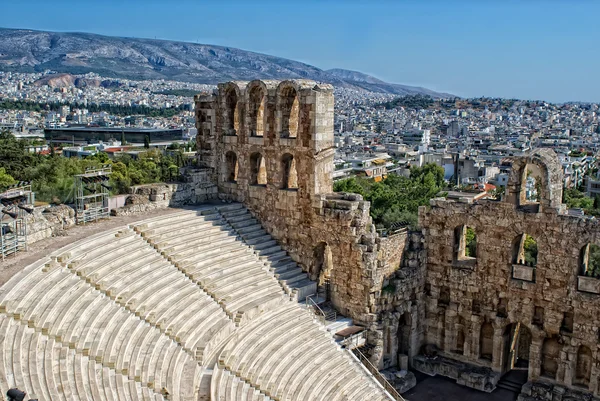 Das odeontheater in athens, griechenland - blick von der akropolis — Stockfoto
