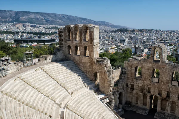 Das odeontheater in athens, griechenland - blick von der akropolis — Stockfoto