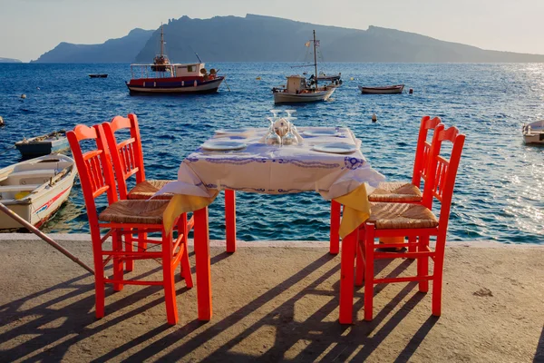 Сцена на побережье Эгейского моря в Ия, Санторини — стоковое фото