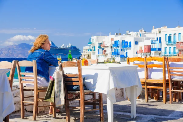 Cena de aldeia e praia, Mykonos — Fotografia de Stock