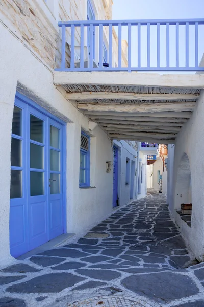 Rua típica em Naousa, Paros — Fotografia de Stock