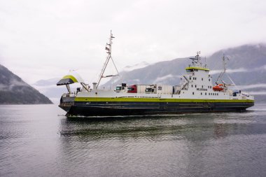 Ulvik araçlarda yüklü Feribot Tekne