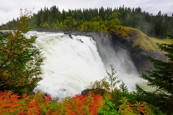 Ristafallet waterval, in Jaemtland, Zweden — Stockfoto