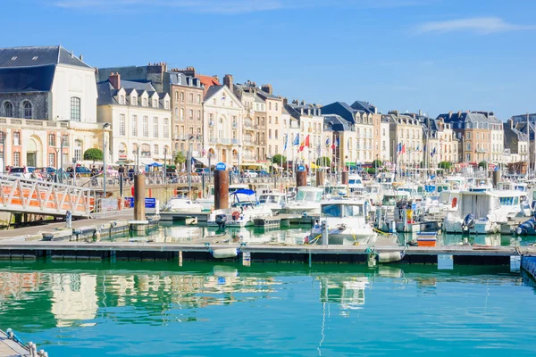 Vy över Dieppes hamn — Stockfoto