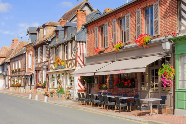 Casas em Beuvron-en-Auge — Fotografia de Stock