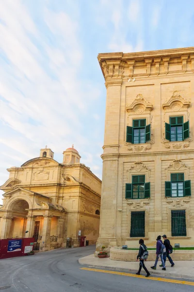 Straßenszene in Valletta — Stockfoto