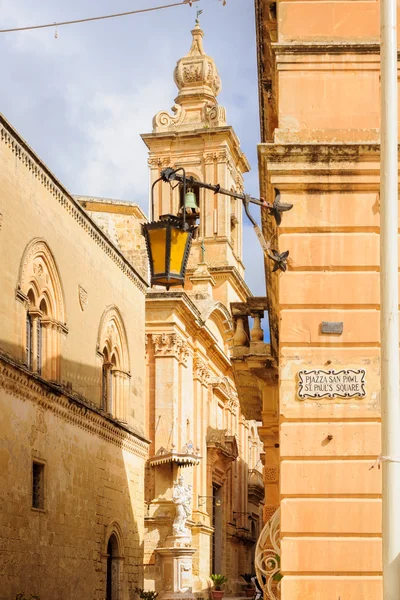 Saint Paul plein in Mdina — Stockfoto