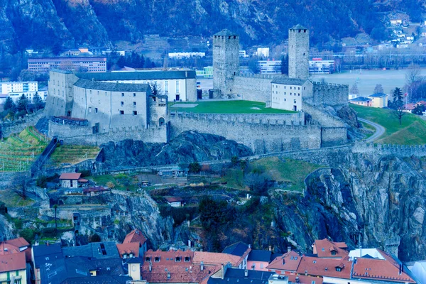 Castelgrande hrad, v bezprostřední blízkosti — Stock fotografie