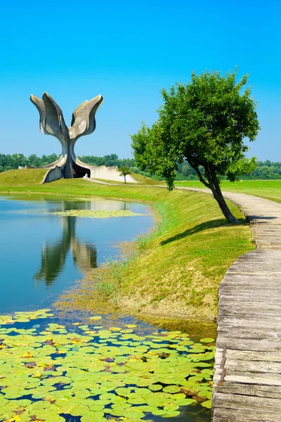 Jasenovac WWII memorial — Stock Photo, Image