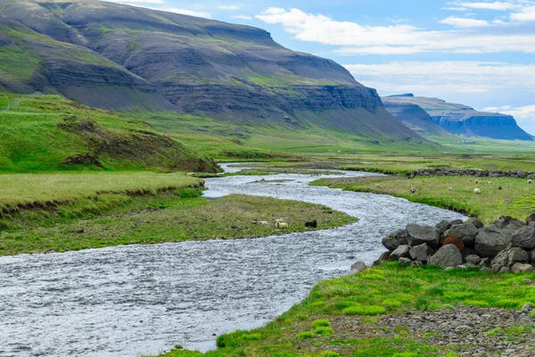 Пейзаж поблизу дорога 60, заході Ісландії — стокове фото