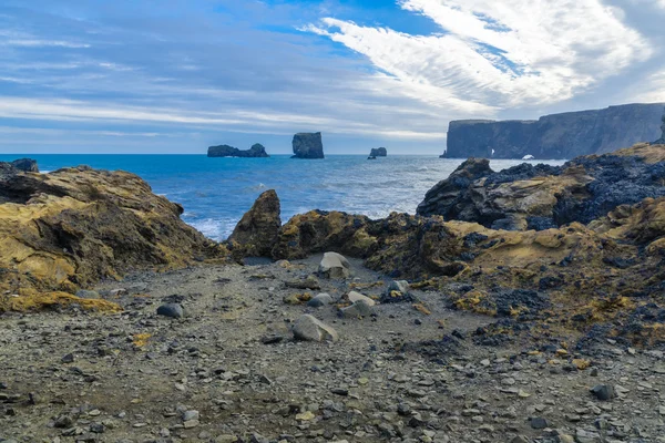 Dyrholaey, um promontório no sul da Islândia — Fotografia de Stock