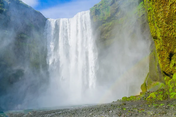 Skogafoss waterfall, in south Iceland — Stock Photo, Image