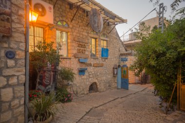 Çeşitli işaretler, Safed (Tzfat ile Müttefik)
