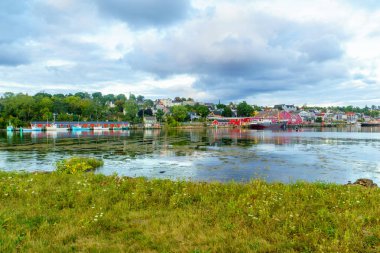 Tarihi Lunenburg, Nova Scotia, Kanada 'nın rıhtım ve liman manzarası