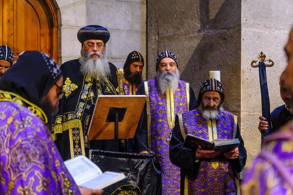 Jerusalém Israel Abril 2021 Patriarca Copta Sacerdotes Sexta Feira Santa — Fotografia de Stock