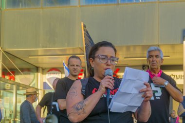 Hayfa, İsrail - 15 Mayıs 2021: Yerel halkın savaşa karşı protestosu ve Başbakan Benjamin Bibi Netanyahu, Hayfa, İsrail