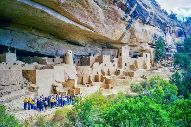 Mesa Verde Ulusal Parkı 'ndaki Cliff Palace Manzarası, Colorado, ABD
