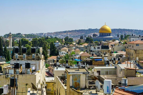 イスラエル エルサレム 2021年8月30日 イスラエル エルサレムの岩のドームを持つ旧市街の屋上ビュー — ストック写真