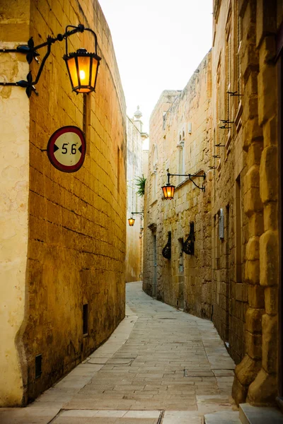 Alley in Mdina — Stock Photo, Image