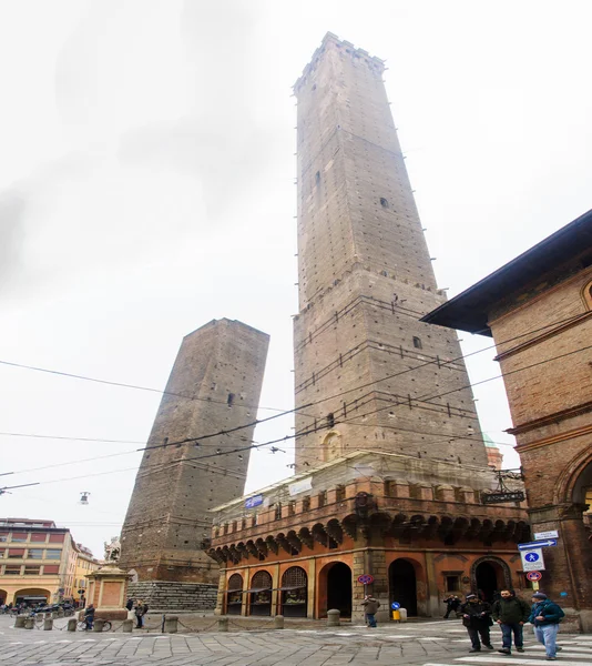 Piazza di Porta Ravegnana, Bologna — Stock Photo, Image