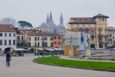 Piazza Prato della Valle, Padua