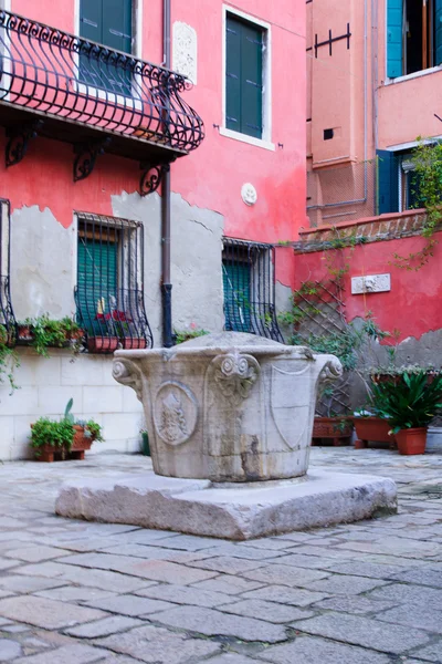 Brunnen, Venedig — Stockfoto