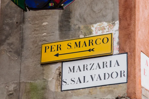 Straatnaamborden, Venetië — Stockfoto