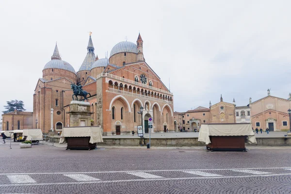 The Basilica of Saint Anthony of Padua — Stock Photo, Image