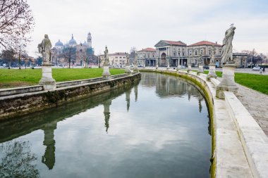 Piazza Prato della Valle, Padua