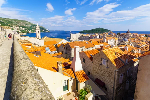 Gamla staden och väggar, Dubrovnik — Stockfoto